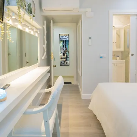 Cubo's Poseidon 3 & Pool Guest house *
